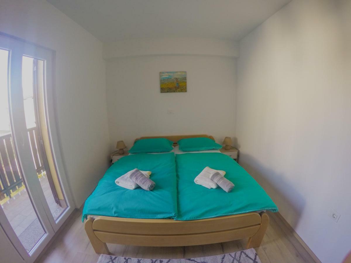 Prenocisca Rusjan Apartment Rence Exterior photo